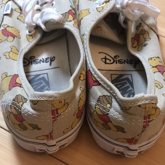 Vans x Winnie The Pooh Shoes M7.5/W9 - Picture 4 of 9